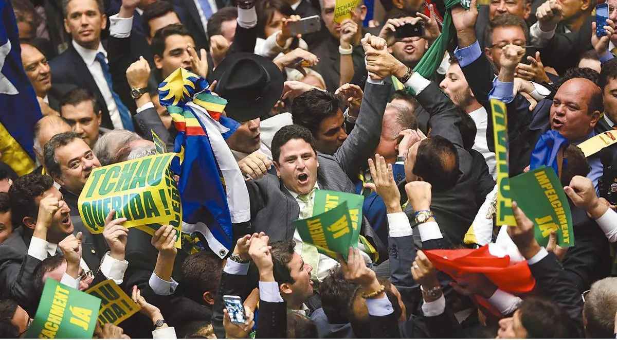 Dez anos após impeachment, deputados de Pernambuco que votaram contra Dilma têm destinos políticos distintos